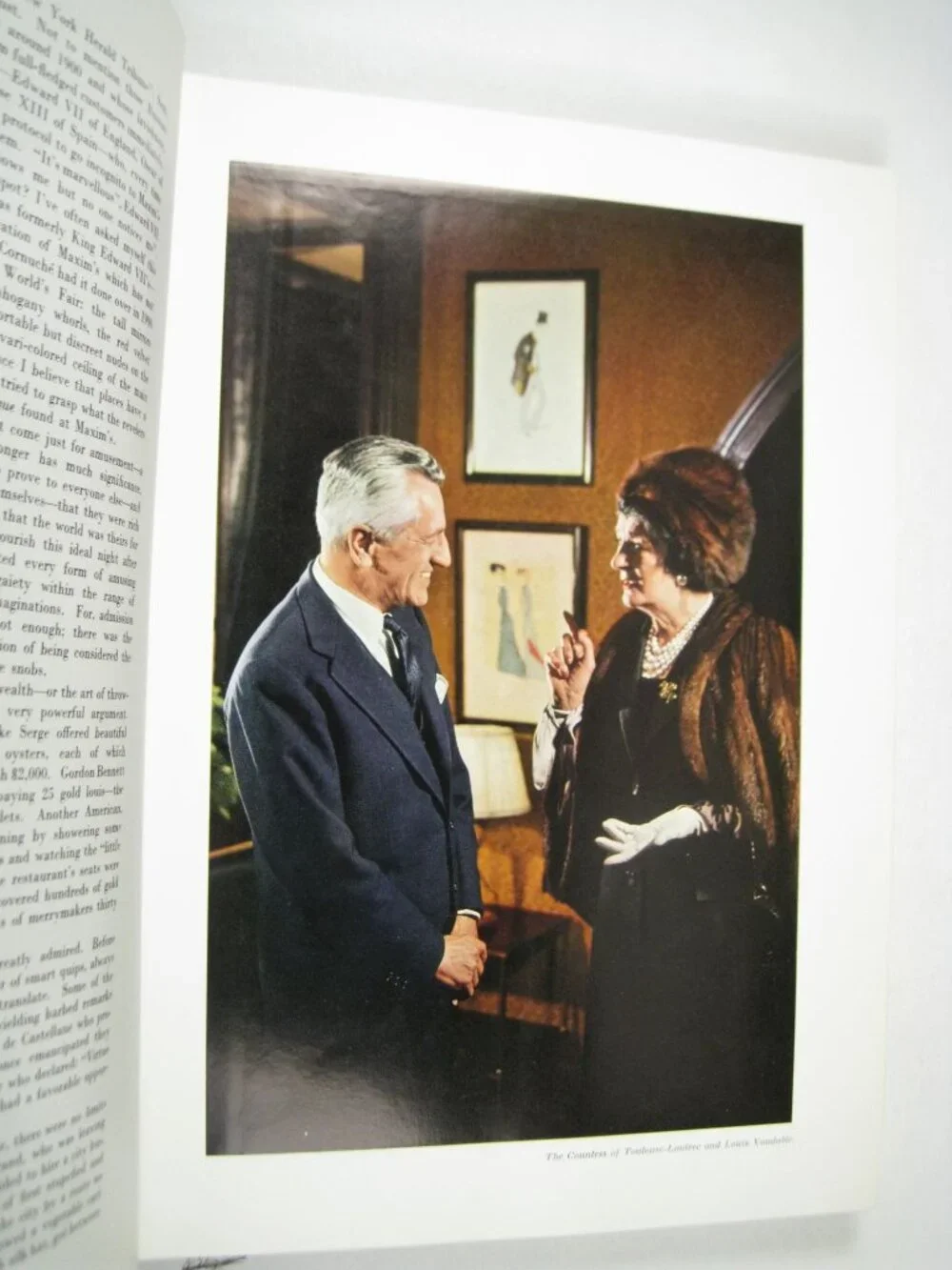 Chez Maxims Hardcover Gourmet Recipe Book Foreword Countess 1962